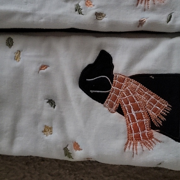 Well Dressed Home Fall hand towels Set of 2 - Picture 2 of 2